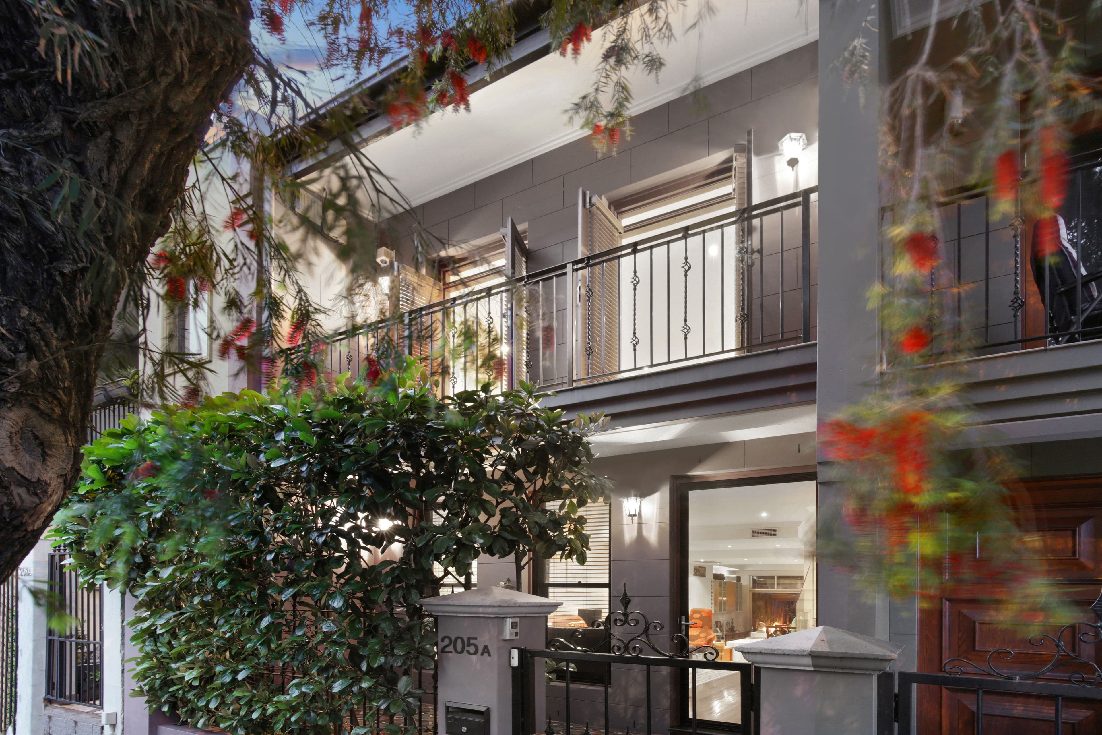 205 Australia Street, Newtown - Thumbnail 2