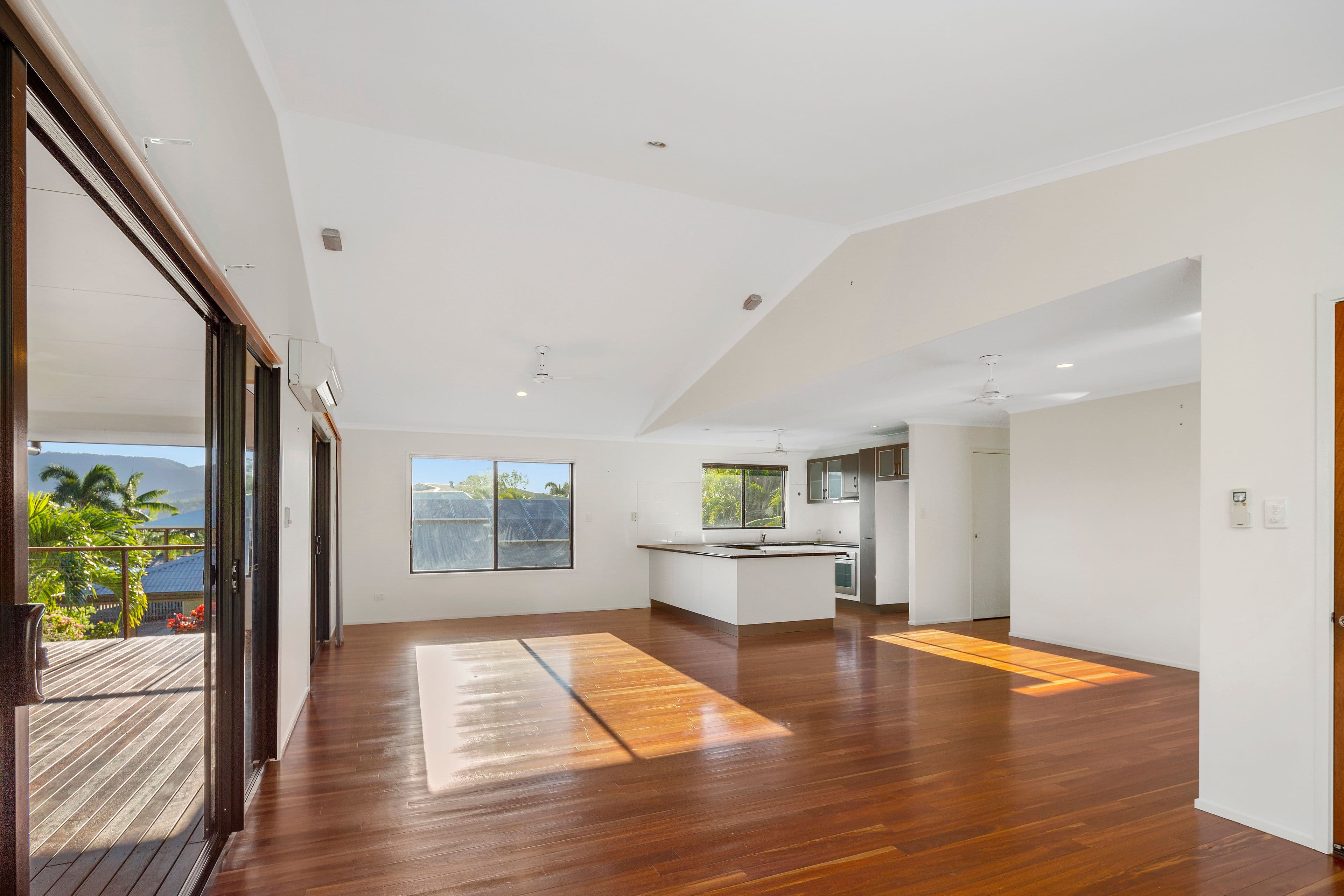 55 Country Road, Cannonvale QLD 4802, Cannonvale - Thumbnail 6