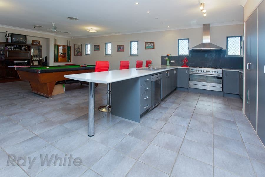 8 Hillview Street, SPRINGFIELD QLD 4300, Springfield - Thumbnail 2