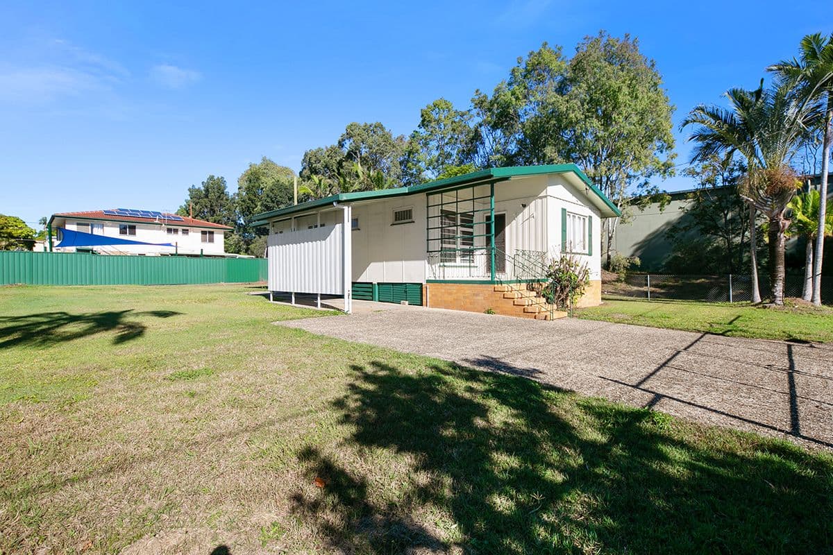 4 Macginley Street, Archerfield QLD 4108, Archerfield - Thumbnail 2
