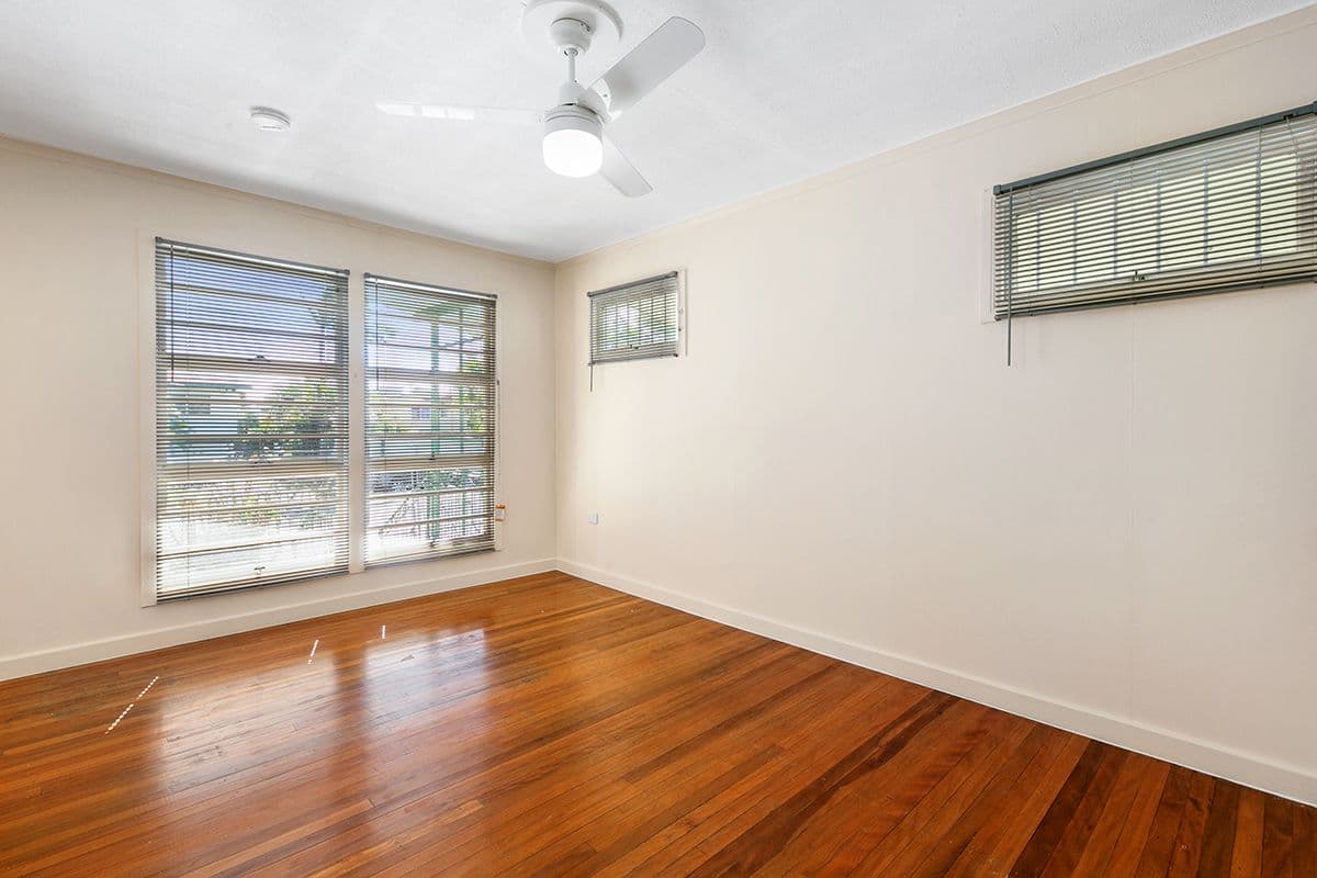 4 Macginley Street, Archerfield QLD 4108, Archerfield - Thumbnail 4