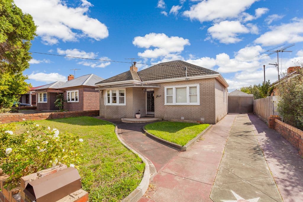 4 Clonard Avenue, GEELONG WEST VIC 3218, Geelong West - Thumbnail 3