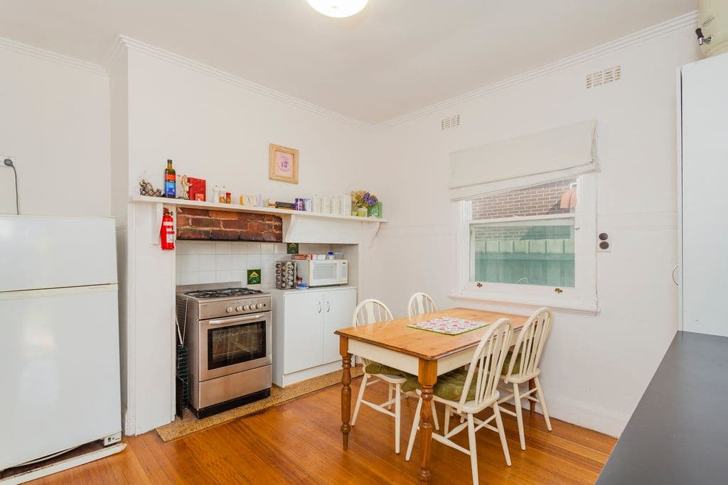 4 Clonard Avenue, GEELONG WEST VIC 3218, Geelong West - Thumbnail 6