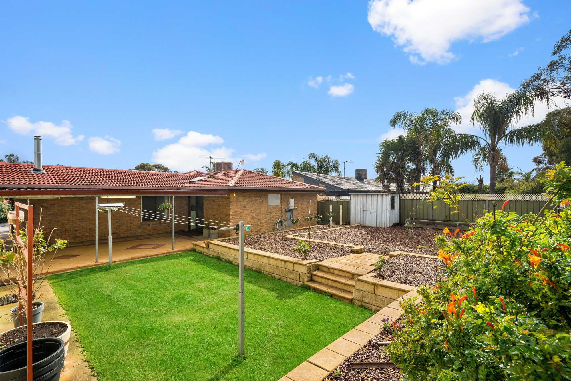 37 Megunya Crescent, Craigmore SA 5114, Craigmore - Thumbnail 8