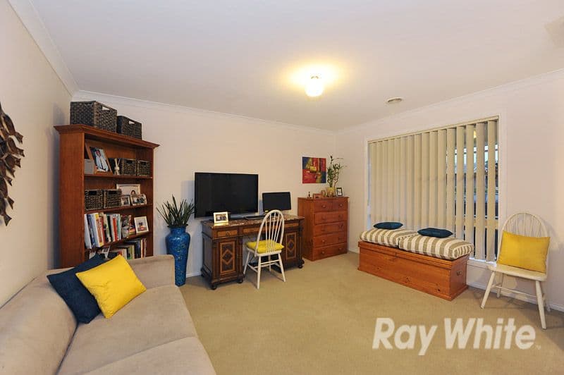 8 Sapphire Crescent, PAKENHAM VIC 3810, Pakenham - Thumbnail 6