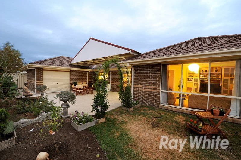 8 Sapphire Crescent, PAKENHAM VIC 3810, Pakenham - Thumbnail 8