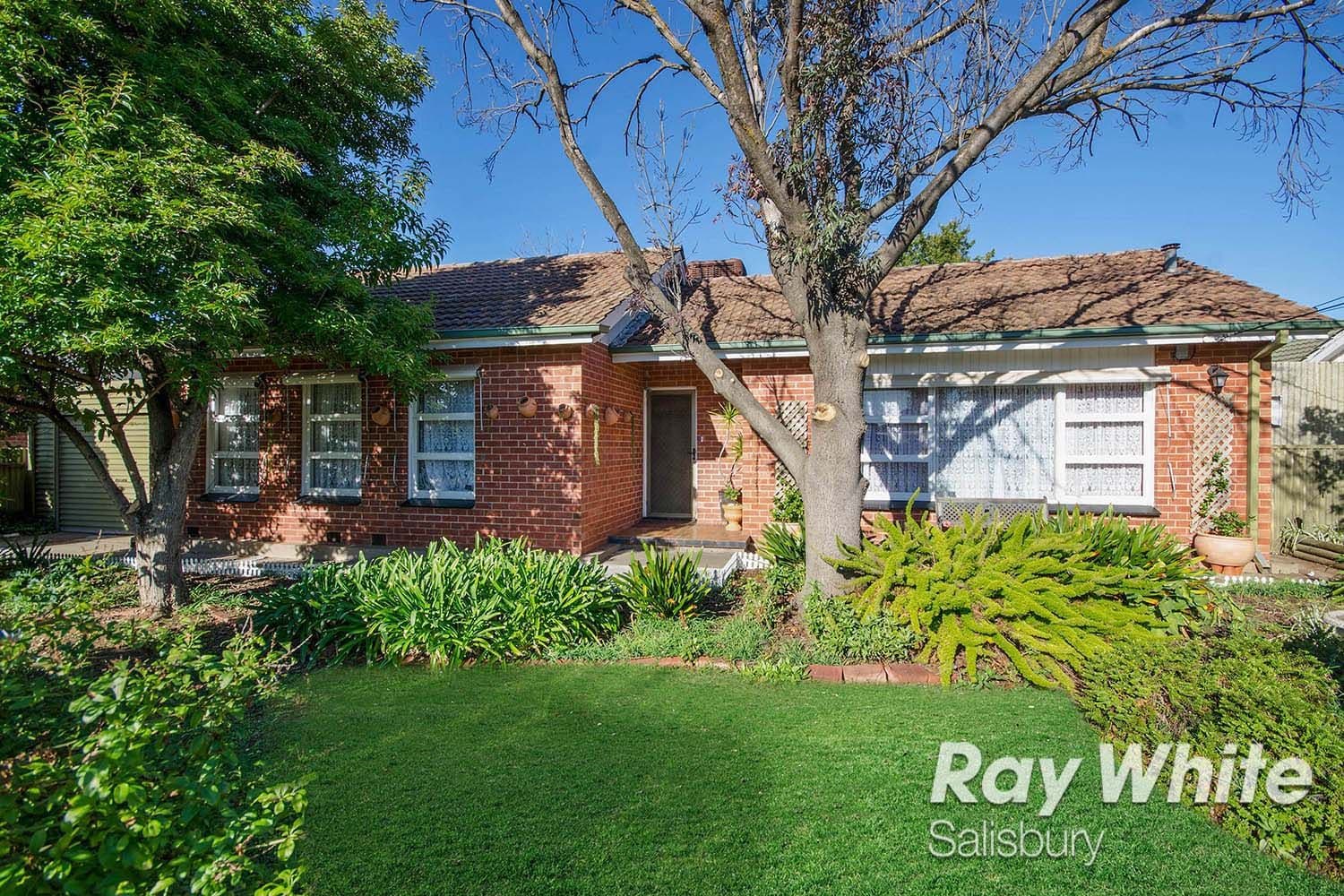 18 Barnes Crescent, Parafield Gardens SA 5107, Parafield Gardens - Image 1