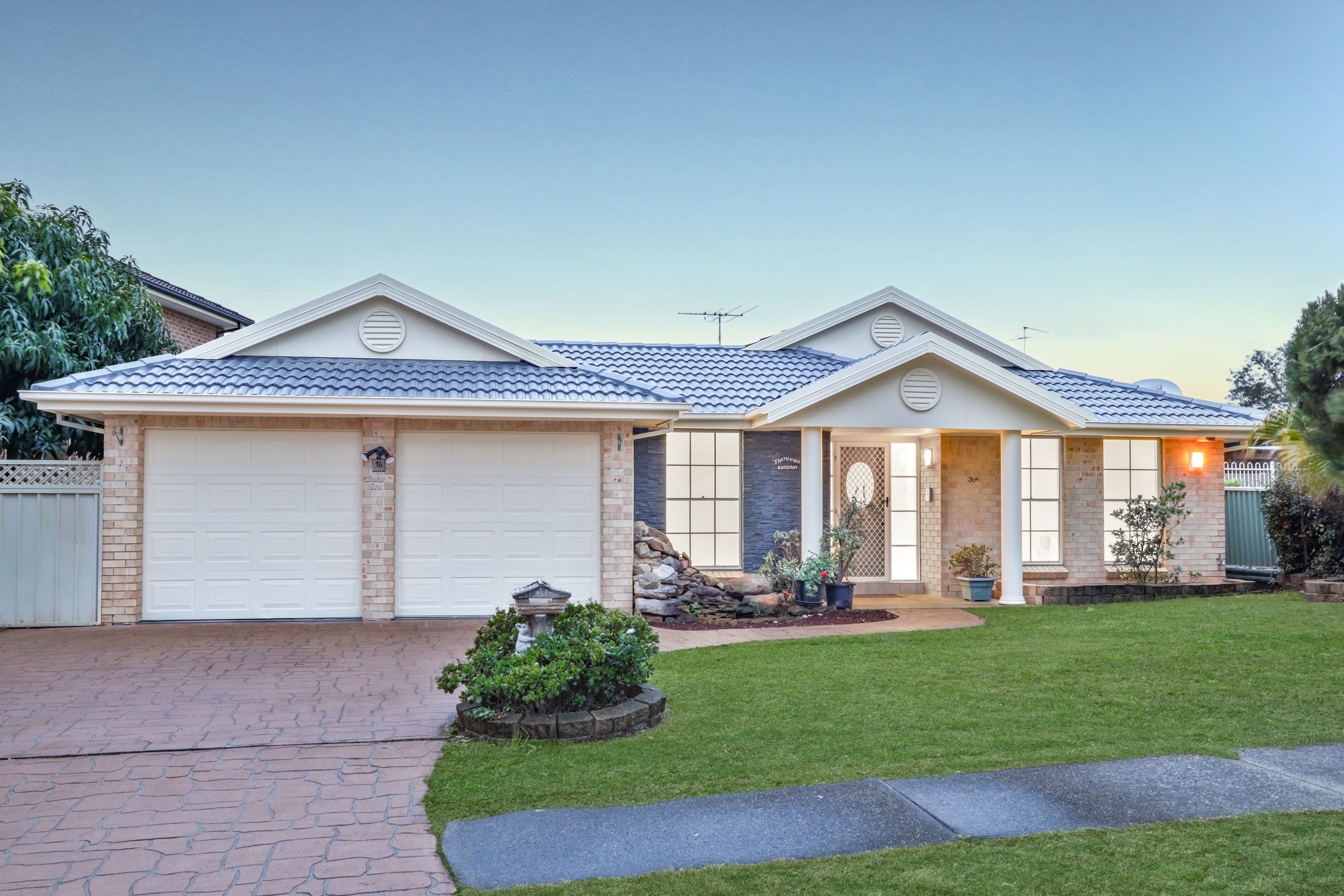 36 Wainewright Avenue, West Hoxton NSW 2171, West Hoxton - Image 1