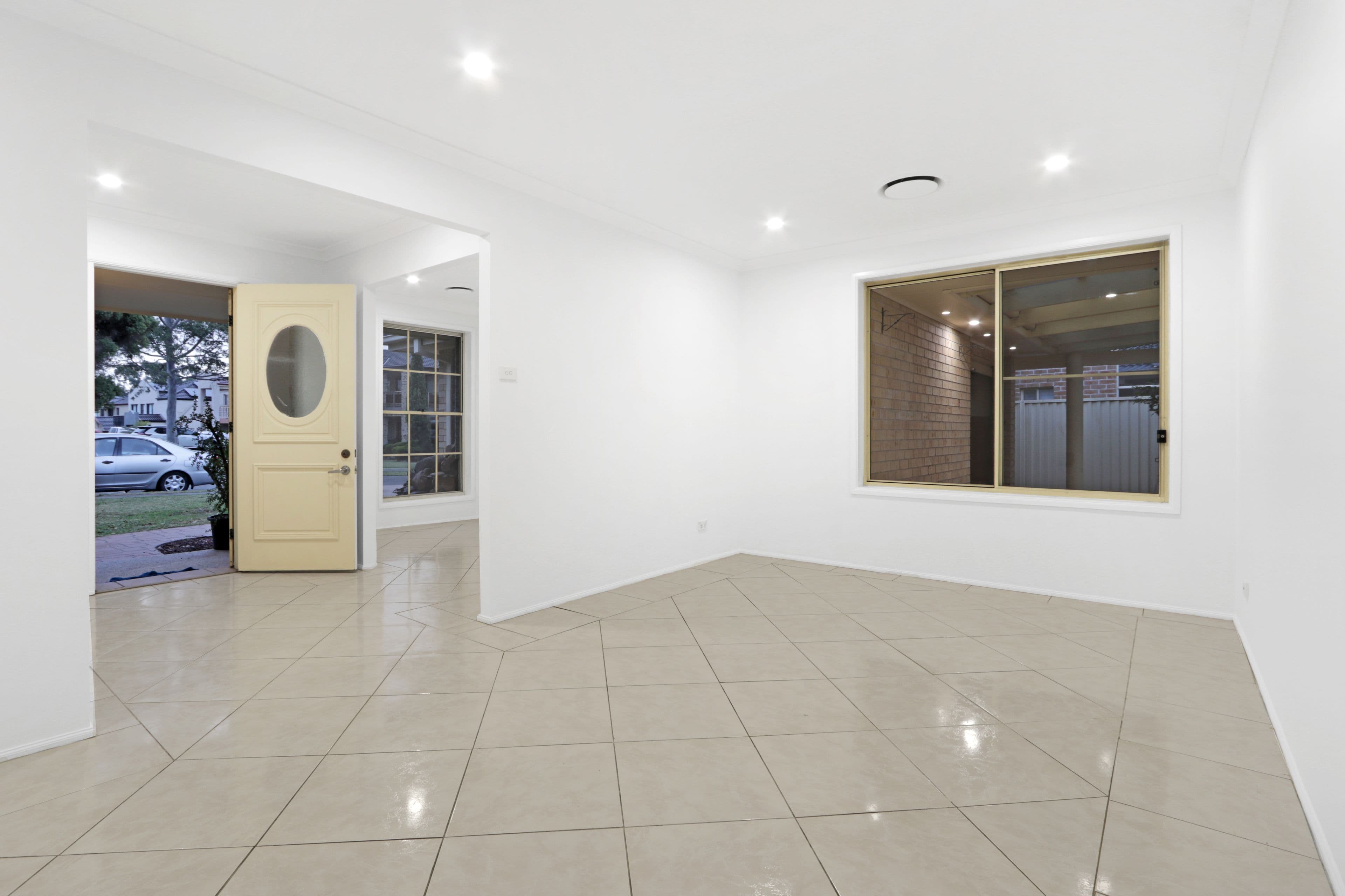 36 Wainewright Avenue, West Hoxton NSW 2171, West Hoxton - Thumbnail 3