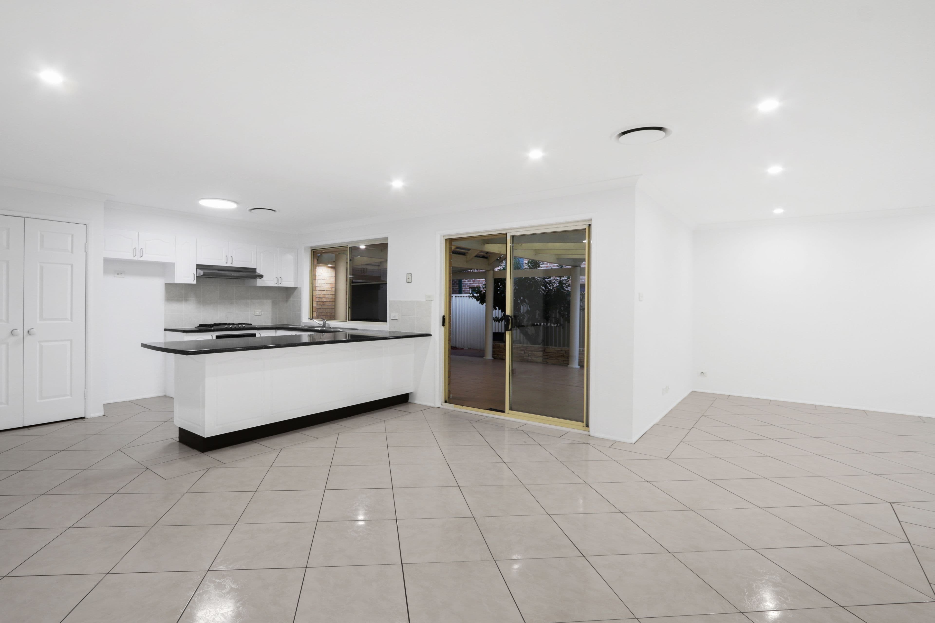 36 Wainewright Avenue, West Hoxton NSW 2171, West Hoxton - Thumbnail 4