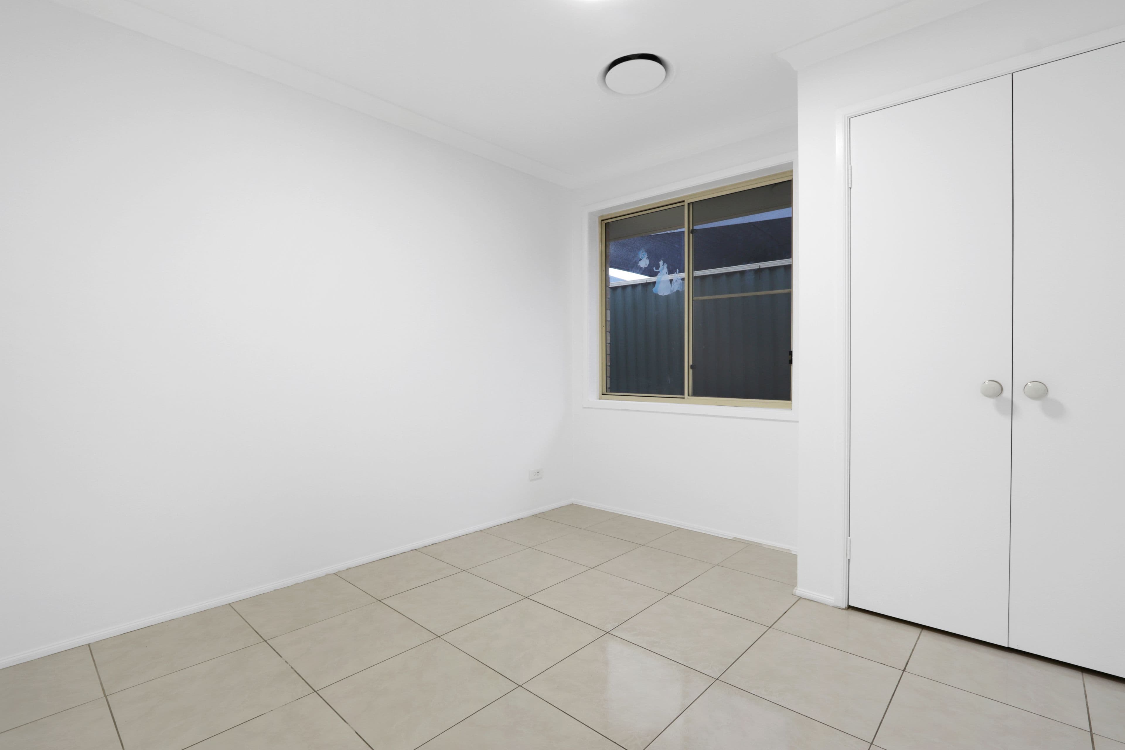 36 Wainewright Avenue, West Hoxton NSW 2171, West Hoxton - Thumbnail 8