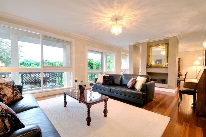 4 Martin Court, DONCASTER VIC 3108, Doncaster - Thumbnail 2