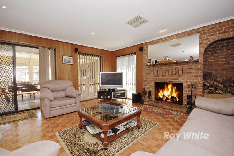33 Linsley Way, WANTIRNA VIC 3152, Wantirna - Thumbnail 4