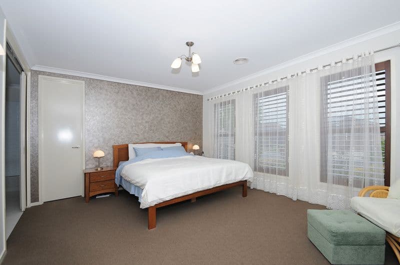 4 Blue Peppermint Court, LYNDHURST VIC 3975, Lyndhurst - Thumbnail 8