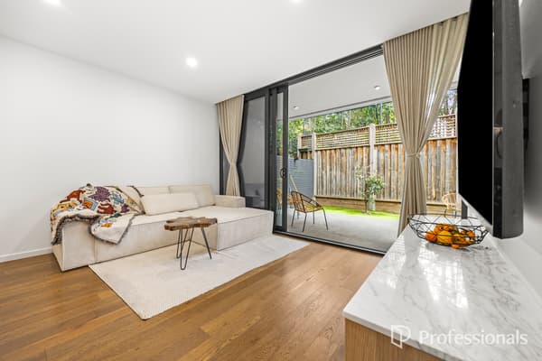 8/233 Burke Road, Glen Iris VIC 3146, Glen Iris - Image 1