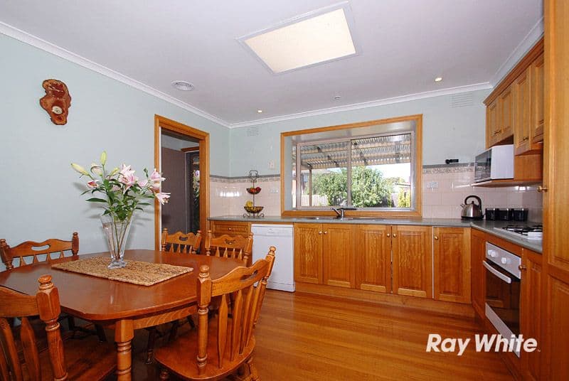 4 Broadacres Court, NARRE WARREN VIC 3805, Narre Warren - Thumbnail 2