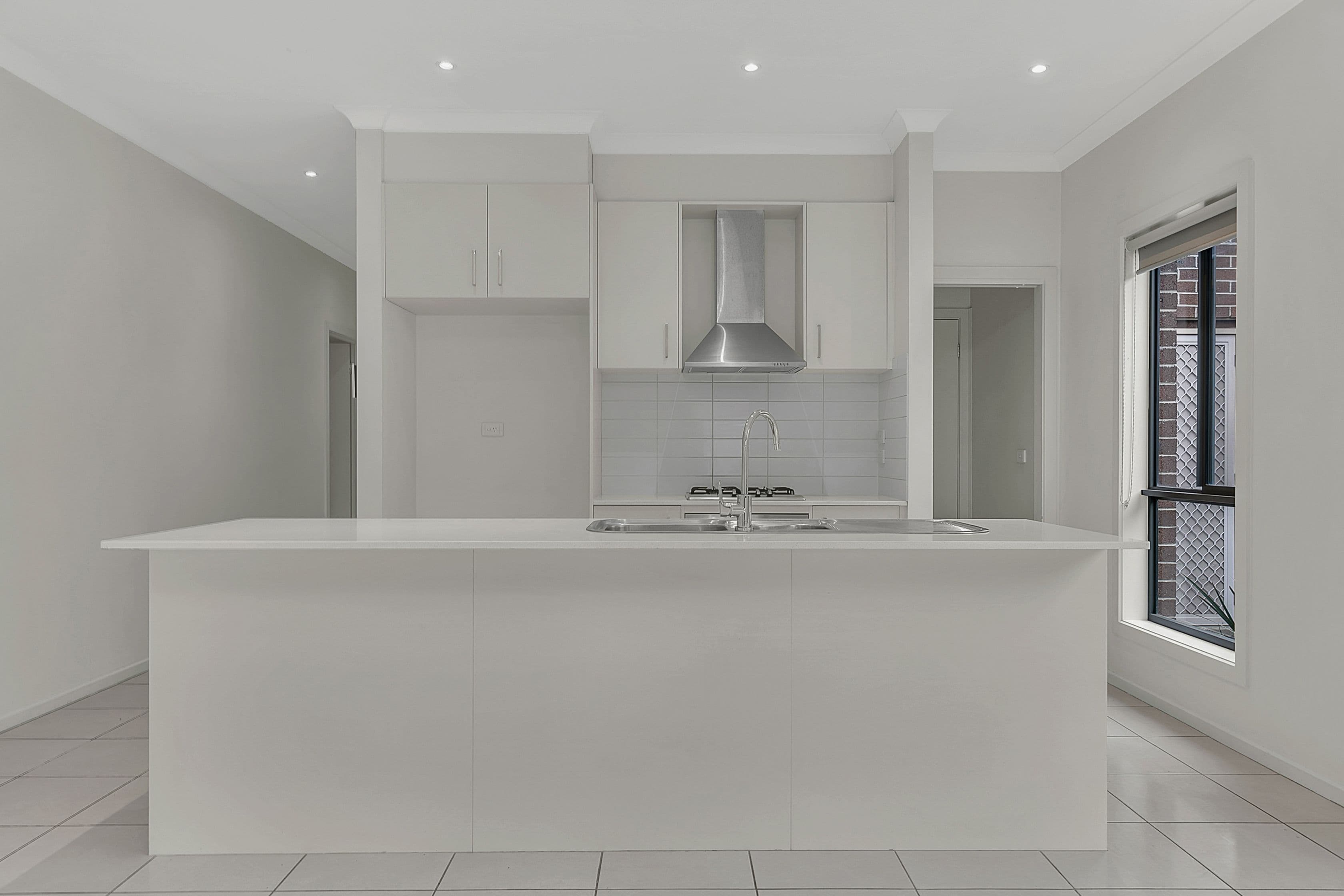 33 Lockhart Street, Mernda VIC 3754, Mernda - Thumbnail 2