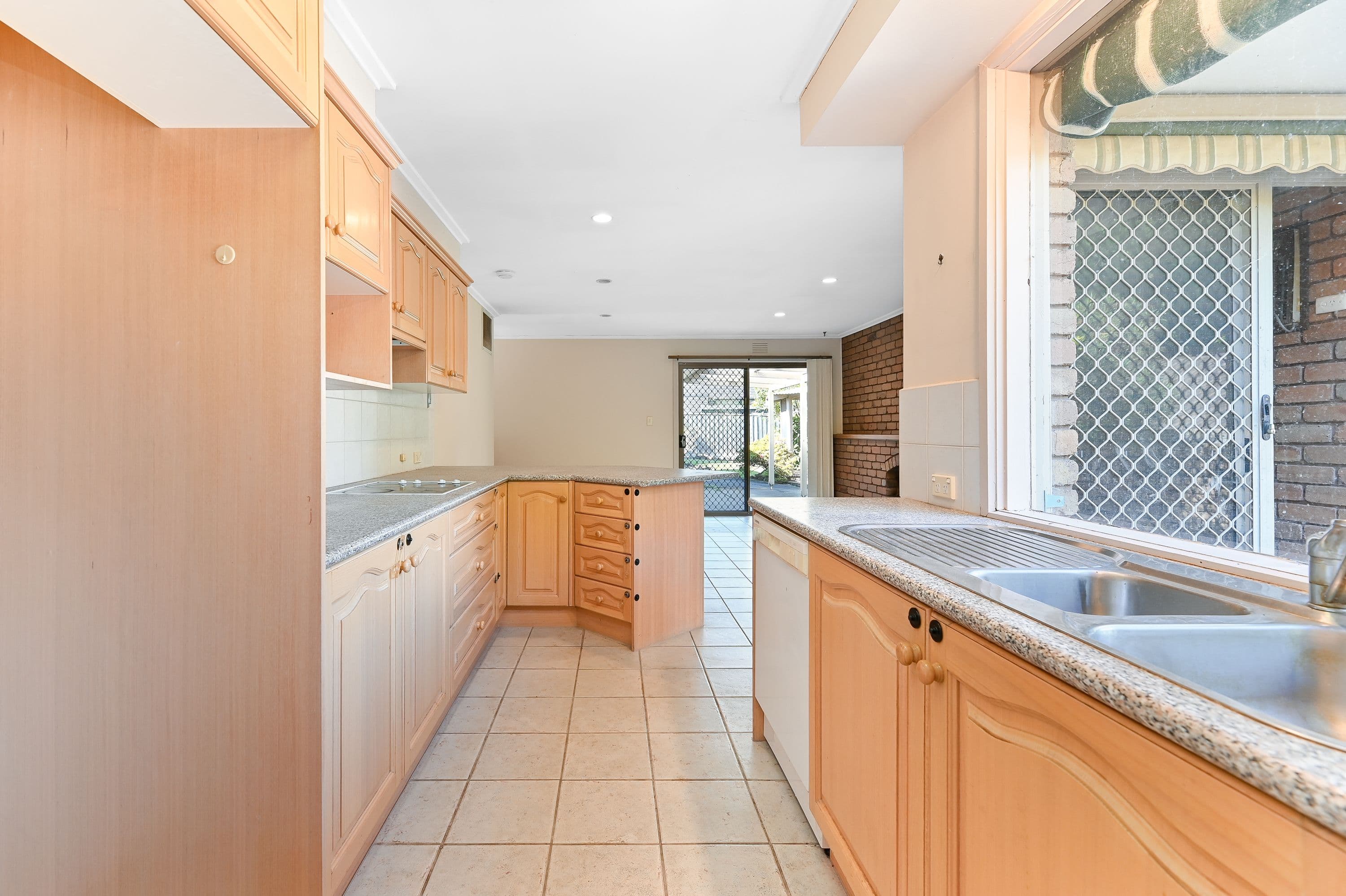 39 Sheringham Drive, Wheelers Hill VIC 3150, Wheelers Hill - Thumbnail 2