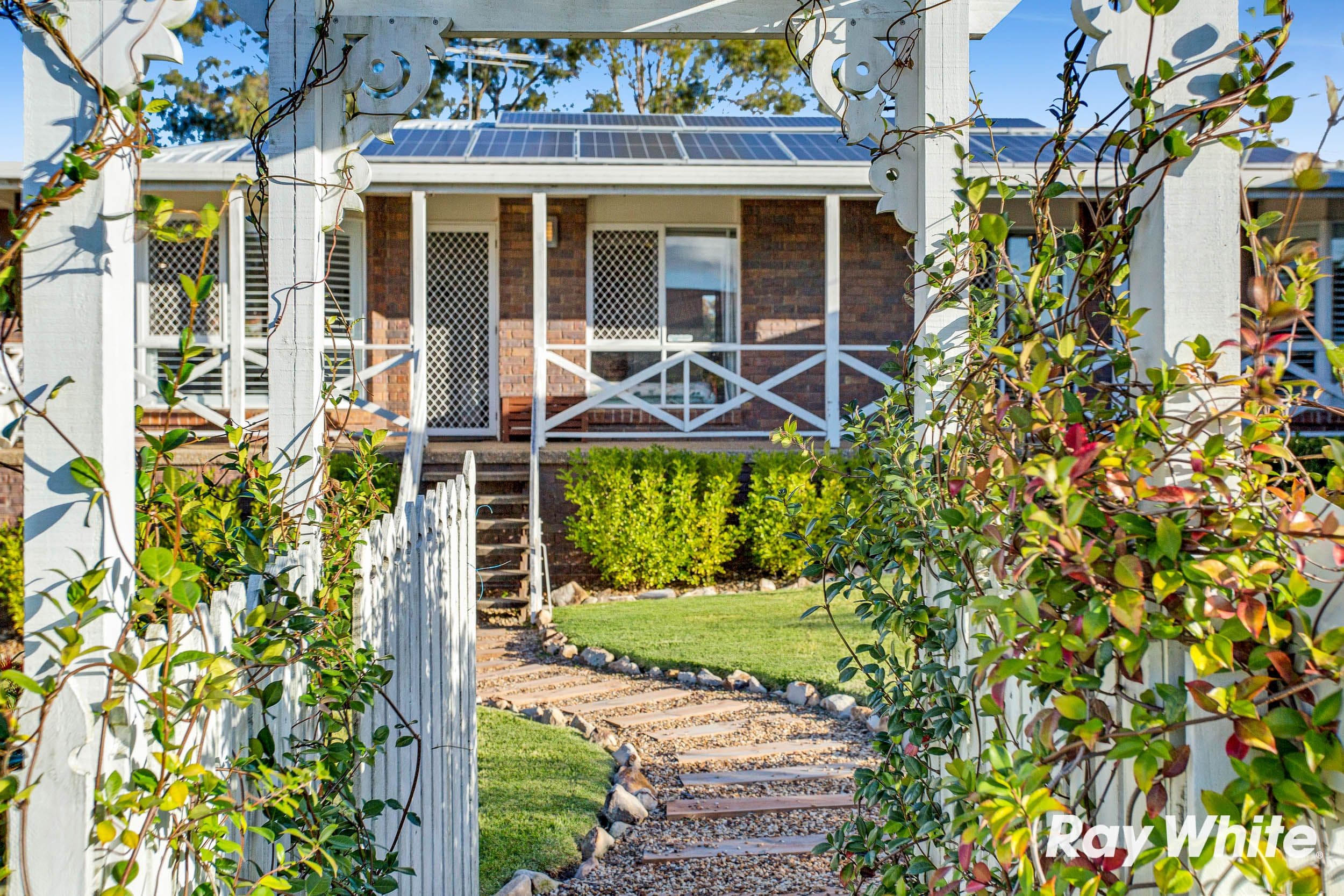 11 Ivanhoe Drive, Bethania QLD 4205, Bethania - Thumbnail 2