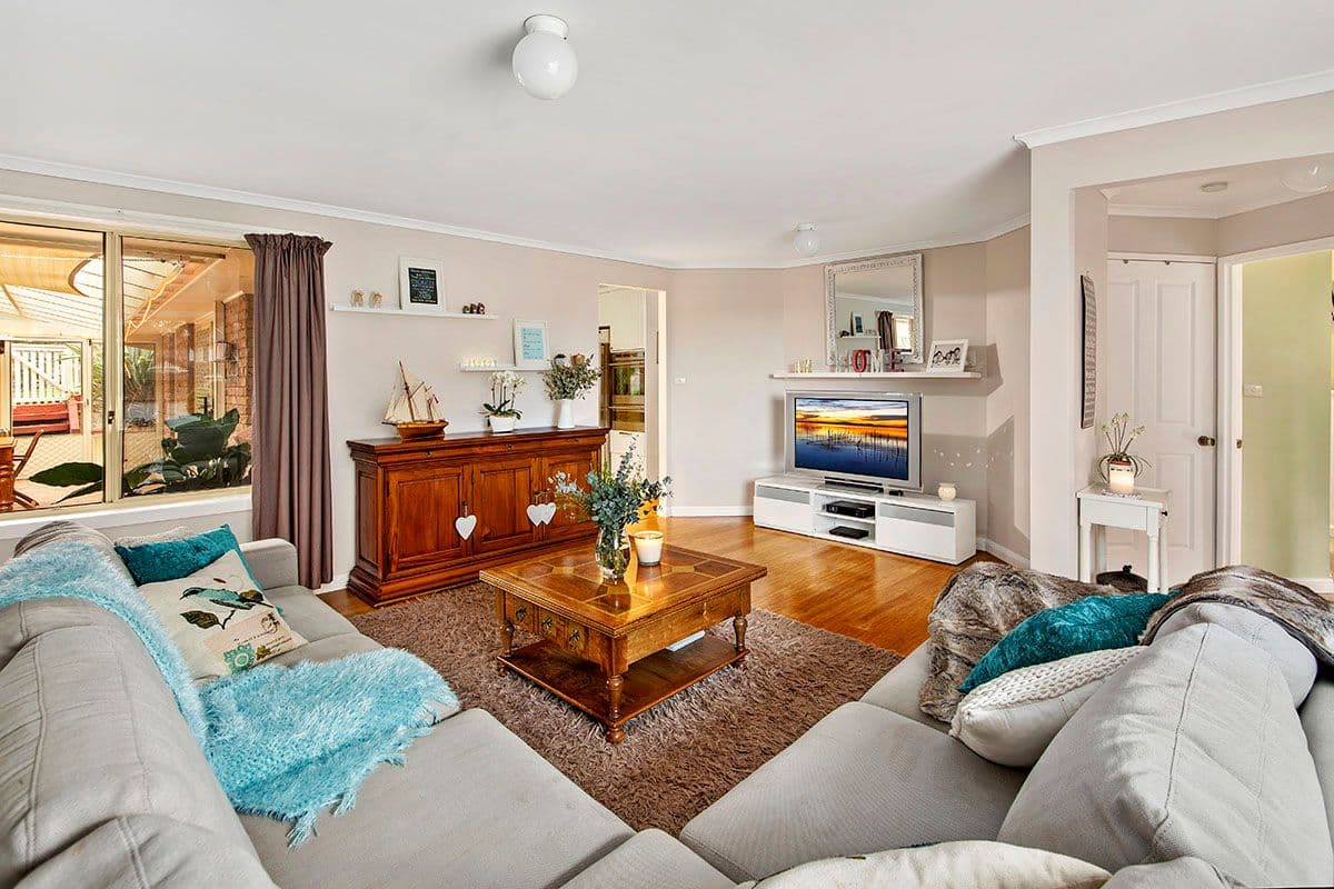 24 Foveaux Place, Barden Ridge - Thumbnail 2