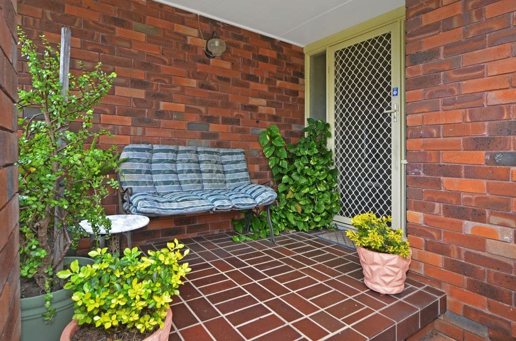 50 Loftus Drive, Barrack Heights - Thumbnail 8