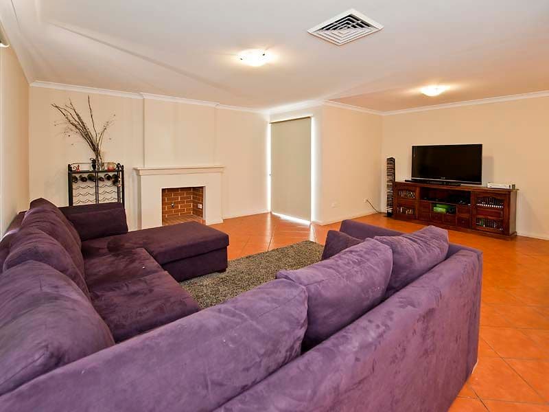 23 Lakefront Circle, THE VINES WA 6069, The Vines - Thumbnail 6