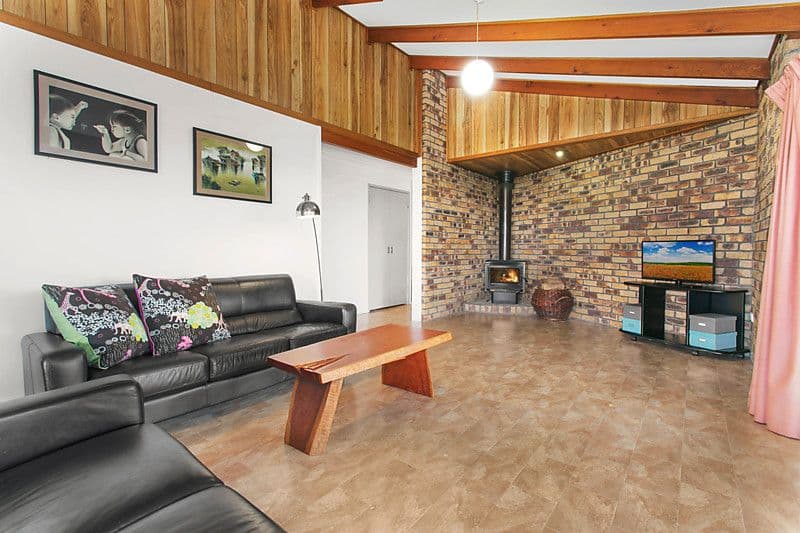 23 Emmanulla Drive, KINGSTHORPE QLD 4400, Kingsthorpe - Thumbnail 2