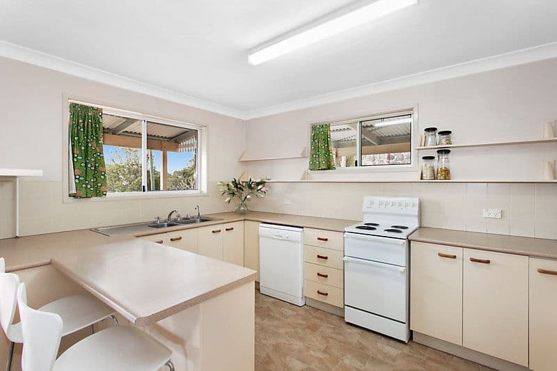 23 Emmanulla Drive, KINGSTHORPE QLD 4400, Kingsthorpe - Thumbnail 3