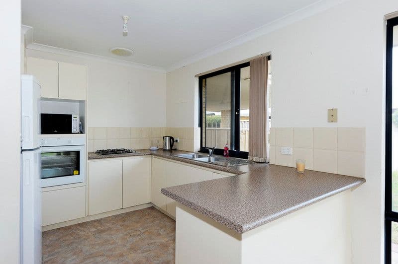 188 Grand Ocean Boulevard, PORT KENNEDY WA 6172, Port Kennedy - Thumbnail 3
