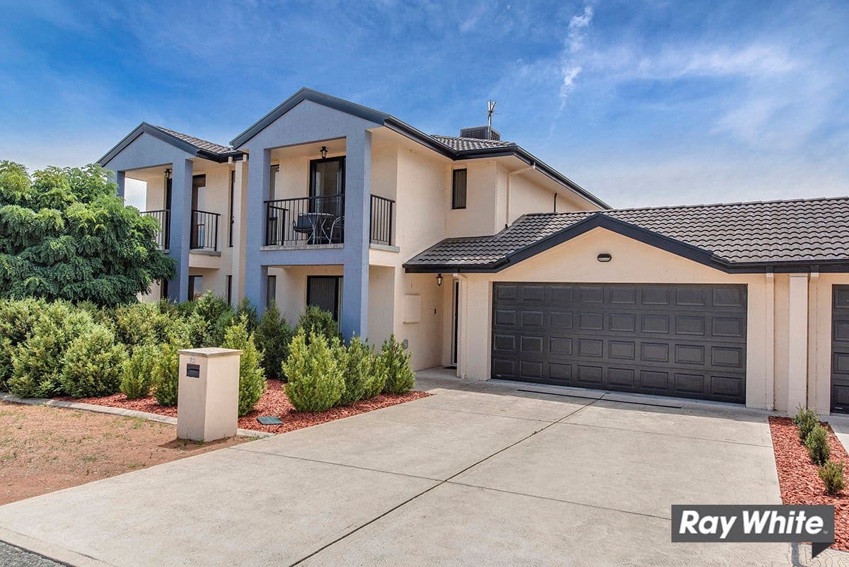 72 Hanrahan Crescent, Dunlop ACT 2615, Dunlop - Image 1