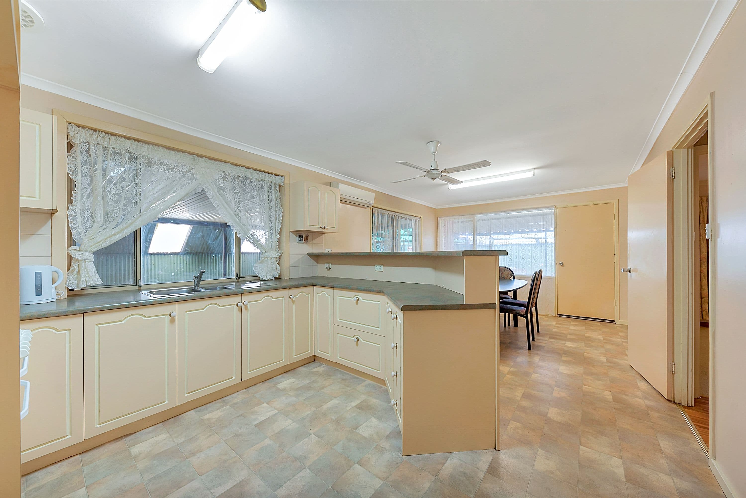 38 Morgan Street, Parafield Gardens SA 5107, Parafield Gardens - Thumbnail 3