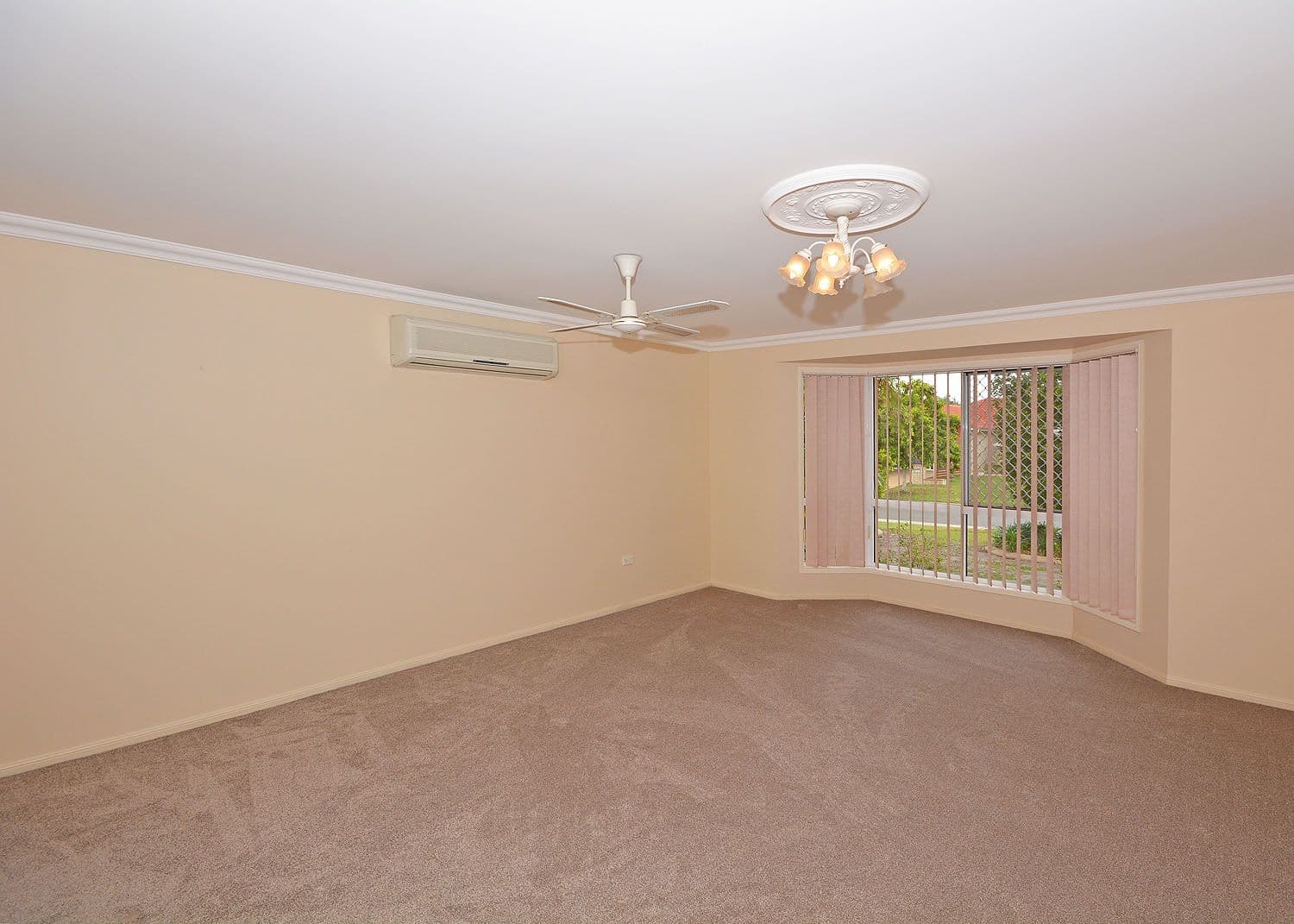 8 Durham Court, Kawungan QLD 4655, Kawungan - Thumbnail 5