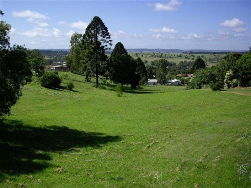 6 Rosalie Drive, YARRAMAN QLD 4614, Yarraman - Thumbnail 3