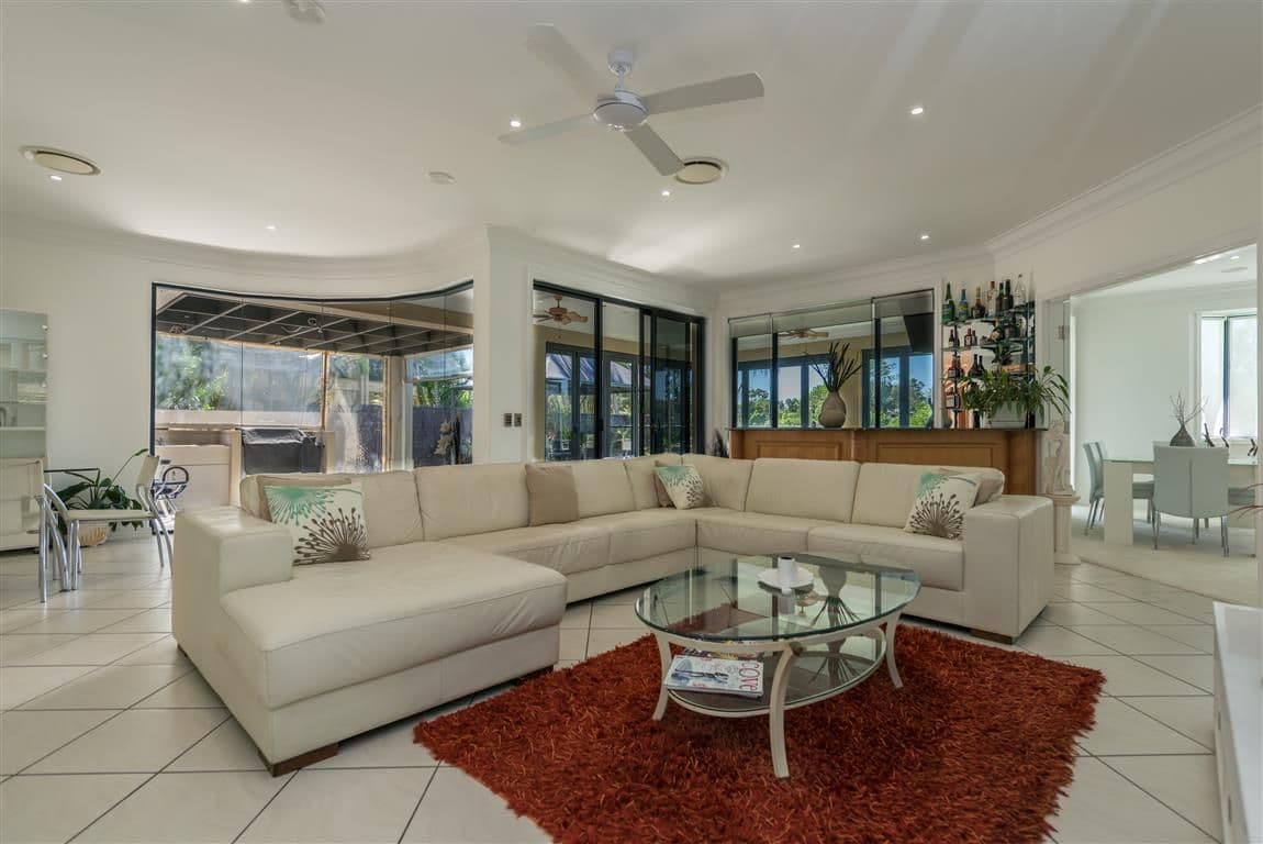 4 River Cove Place, Helensvale QLD 4212, Helensvale - Thumbnail 2