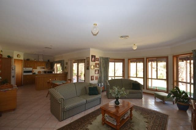 10 March Court, CLARE SA 5453, Clare - Thumbnail 6