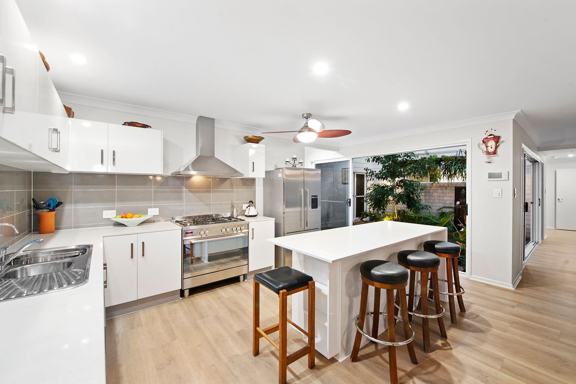 14B Oberon Way, Oxenford QLD 4210, Oxenford - Thumbnail 5