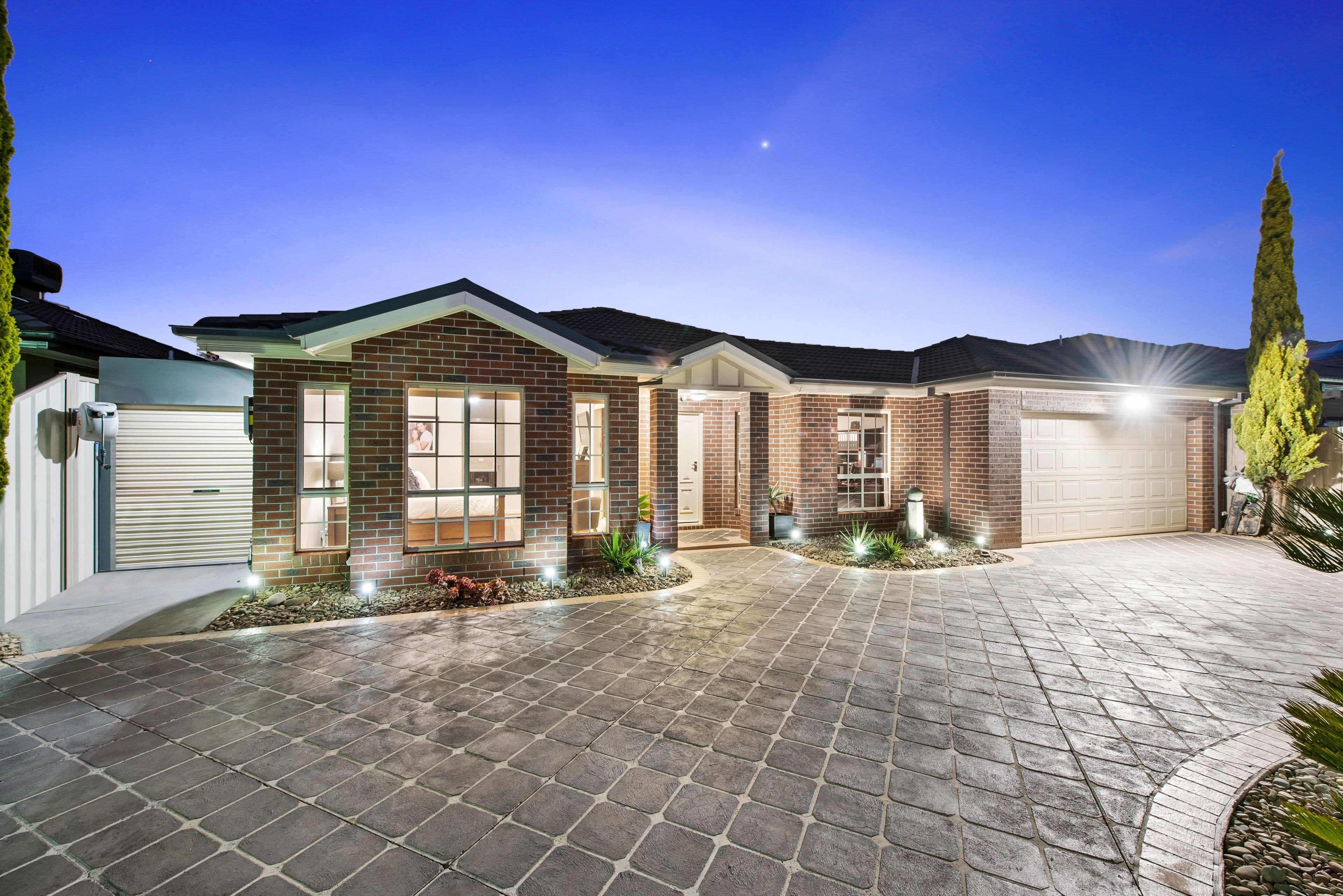 8 Byron Place, Taylors Hill VIC 3037, Taylors Hill - Image 1