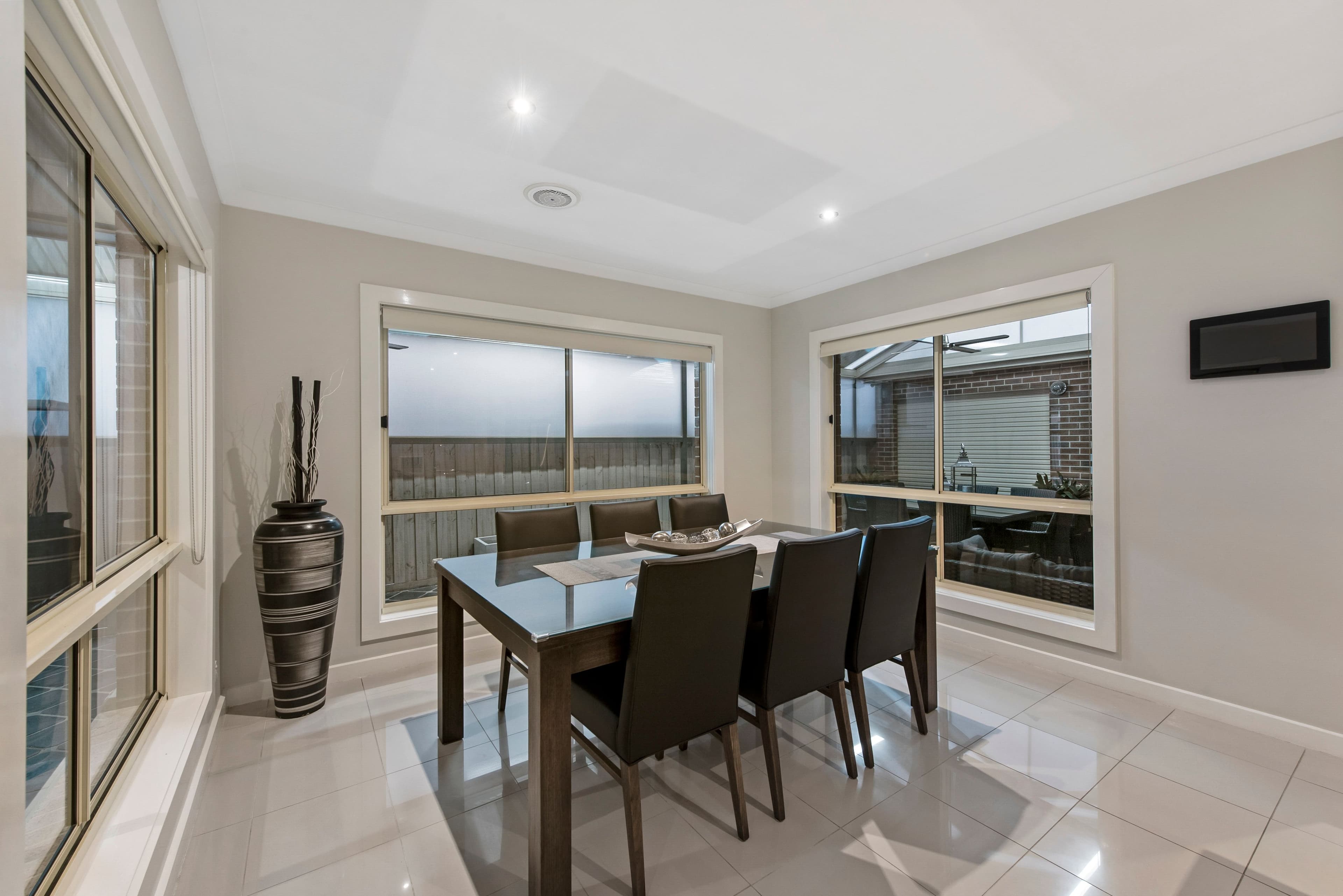 8 Byron Place, Taylors Hill VIC 3037, Taylors Hill - Thumbnail 5