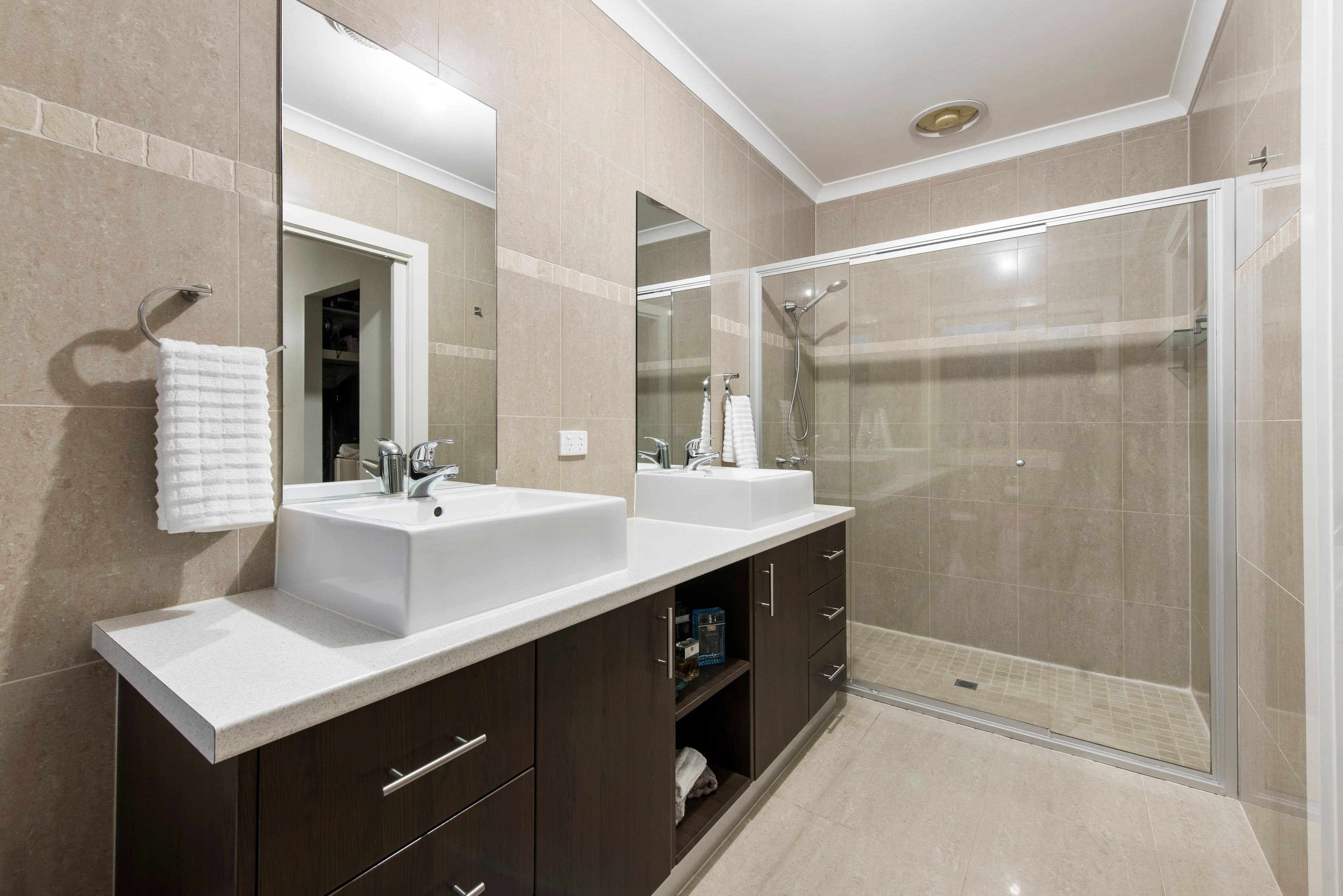 8 Byron Place, Taylors Hill VIC 3037, Taylors Hill - Thumbnail 7