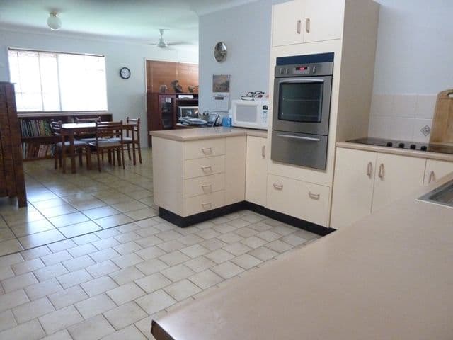 13 Poplar Street, KIRWAN QLD 4817, Kirwan - Thumbnail 4