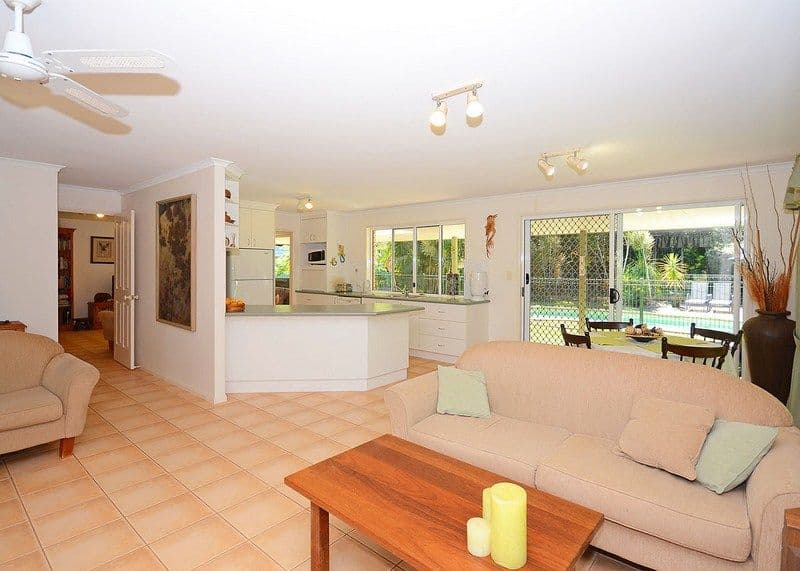50-54 Vine Forest Drive, DUNDOWRAN BEACH QLD 4655, Dundowran Beach - Thumbnail 2