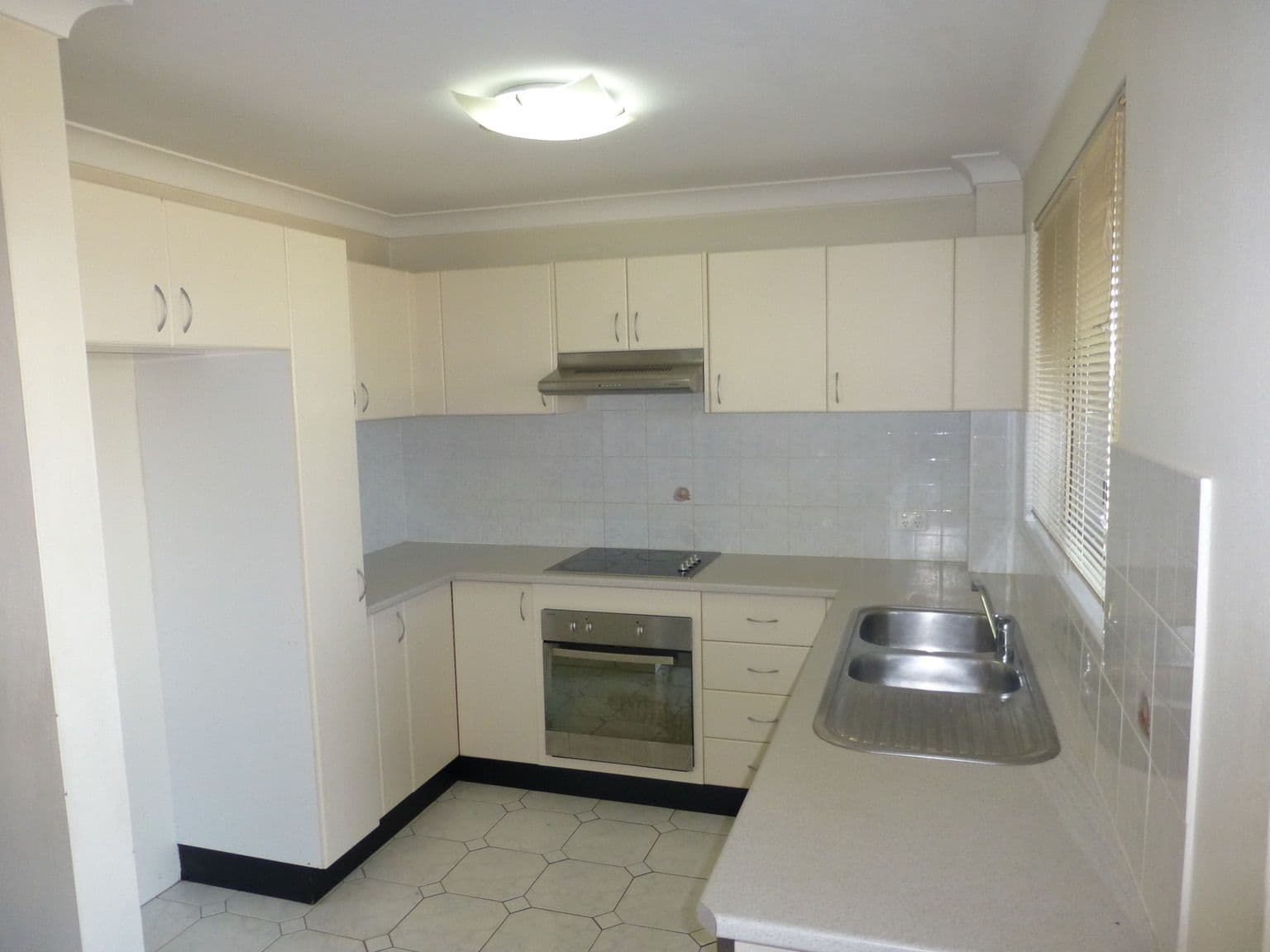 76-78 Auburn Street, SUTHERLAND NSW 2232, Sutherland - Thumbnail 5