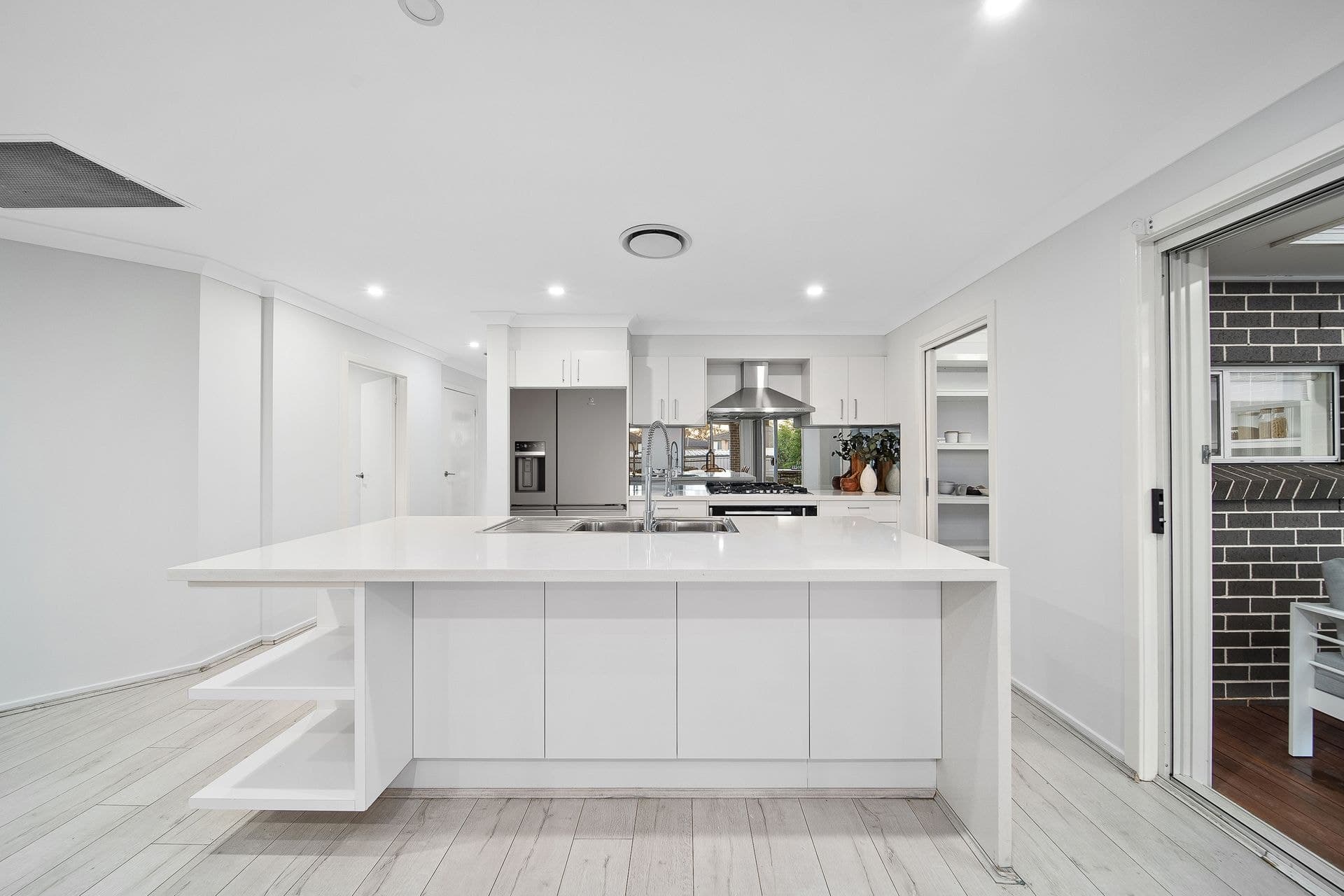 16 Melrose Street, Middleton Grange, NSW, 2171, Middleton Grange - Thumbnail 3