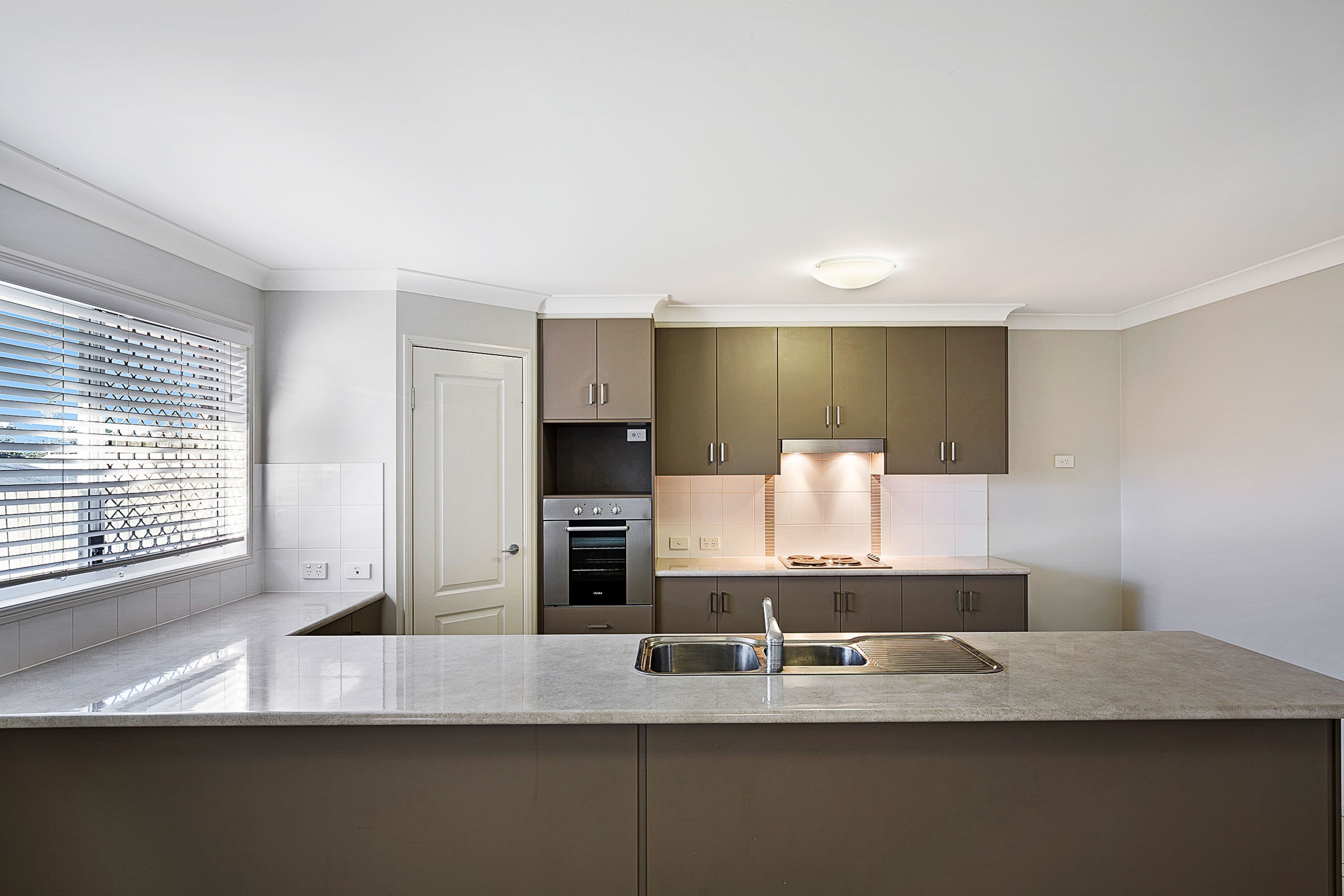 7 Latham Court, Wilsonton Heights QLD 4350, Wilsonton Heights - Thumbnail 2