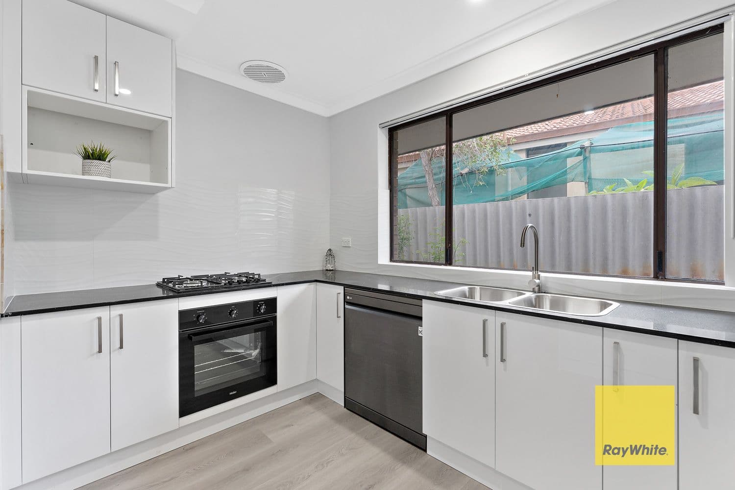 15 Pausin Crescent, Bibra Lake WA 6163, Bibra Lake - Thumbnail 2