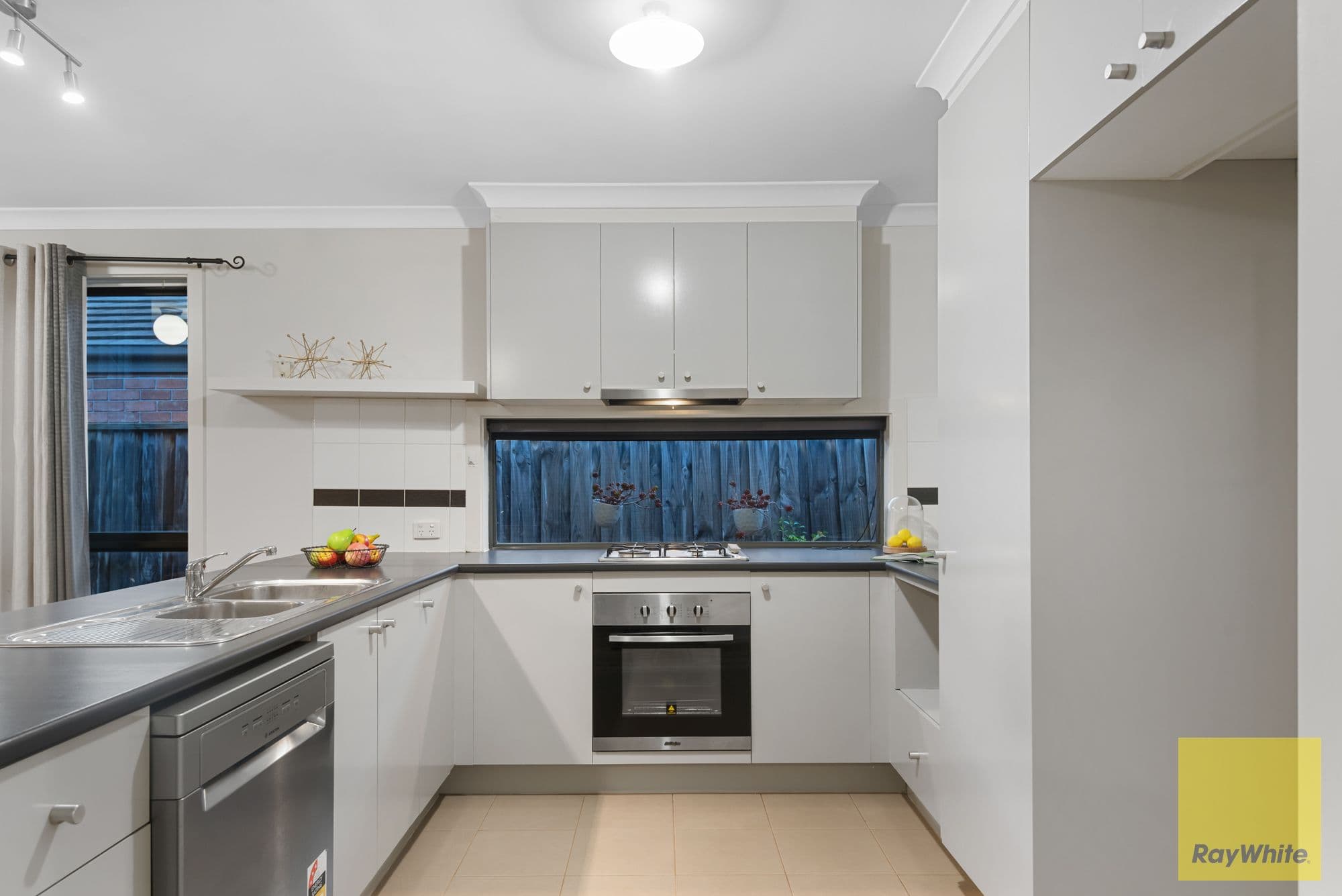 23 Bianca Boulevard, Tarneit VIC 3029, Tarneit - Thumbnail 6