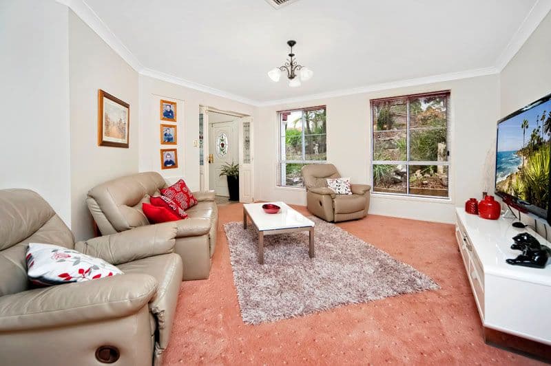 9 Barnes Crescent, MENAI NSW 2234, Menai - Thumbnail 2