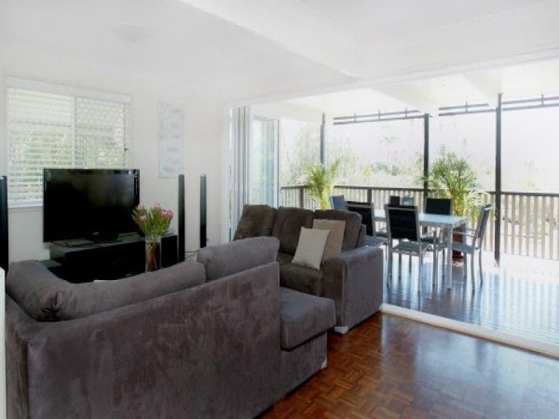 71 Chaseley Street, NUDGEE BEACH QLD 4014, Nudgee Beach - Thumbnail 3