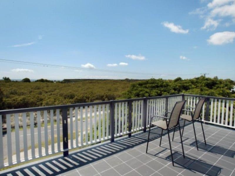 71 Chaseley Street, NUDGEE BEACH QLD 4014, Nudgee Beach - Thumbnail 6