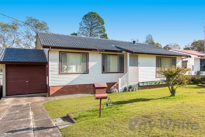 30 Laxton Crescent, Belmont North NSW 2280, Belmont North - Image 1